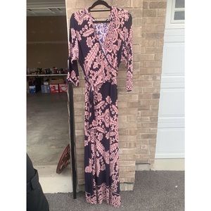 Plus size maternity dress